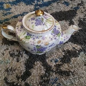 Porcelain tea pot purple & white flowers